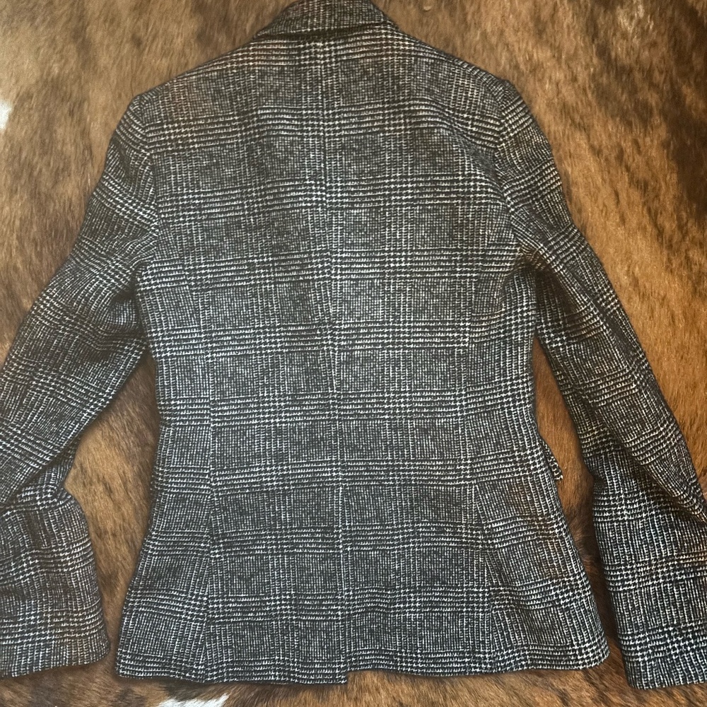 Veronica Beard Dickey Blazer - Picture 2 of 7